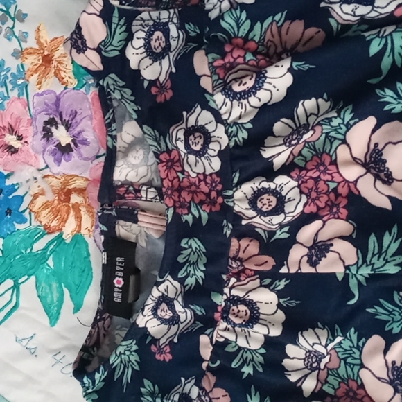 Bundle of 4, CUTE, Assorted Big Girl's, Tops, Size 10/12 LG. - Picture 14 of 16